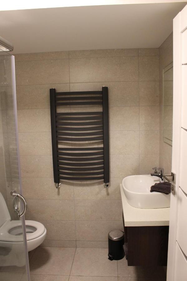 Blossom Lane Apartment Woodford  ภายนอก รูปภาพ